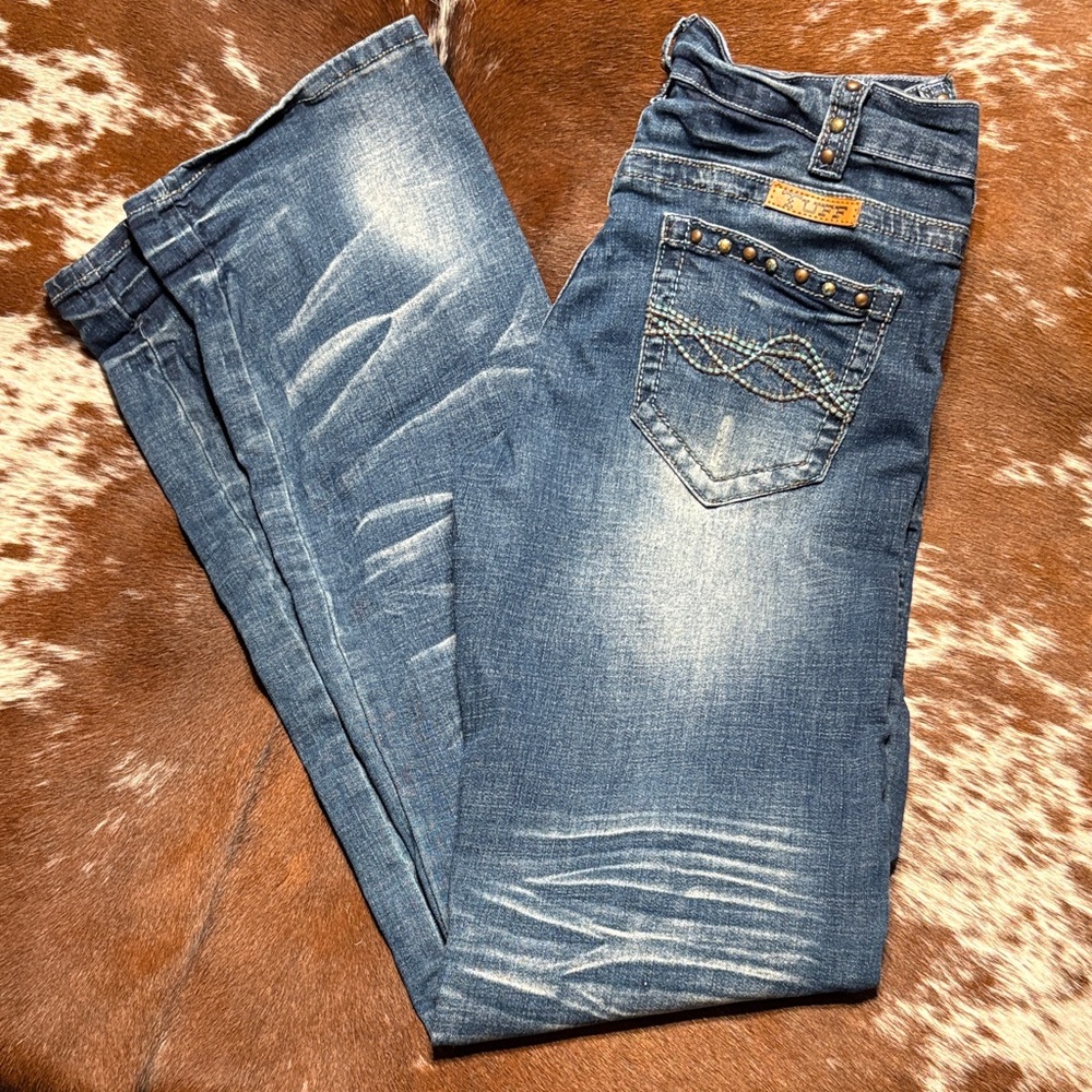 Cowgirl Tuff Stylish Blue Women's Jeans - 28x37